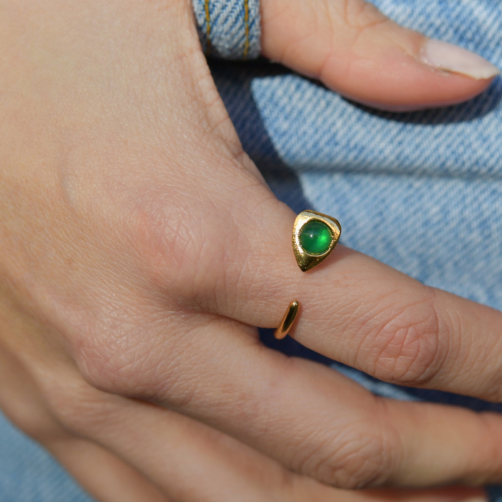 SERPENTER Bague Anneau | Bague serpent dorée & agate verte volume S